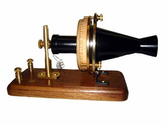 How did the First Telephone System Work : Diaphragms, Bells & Switches